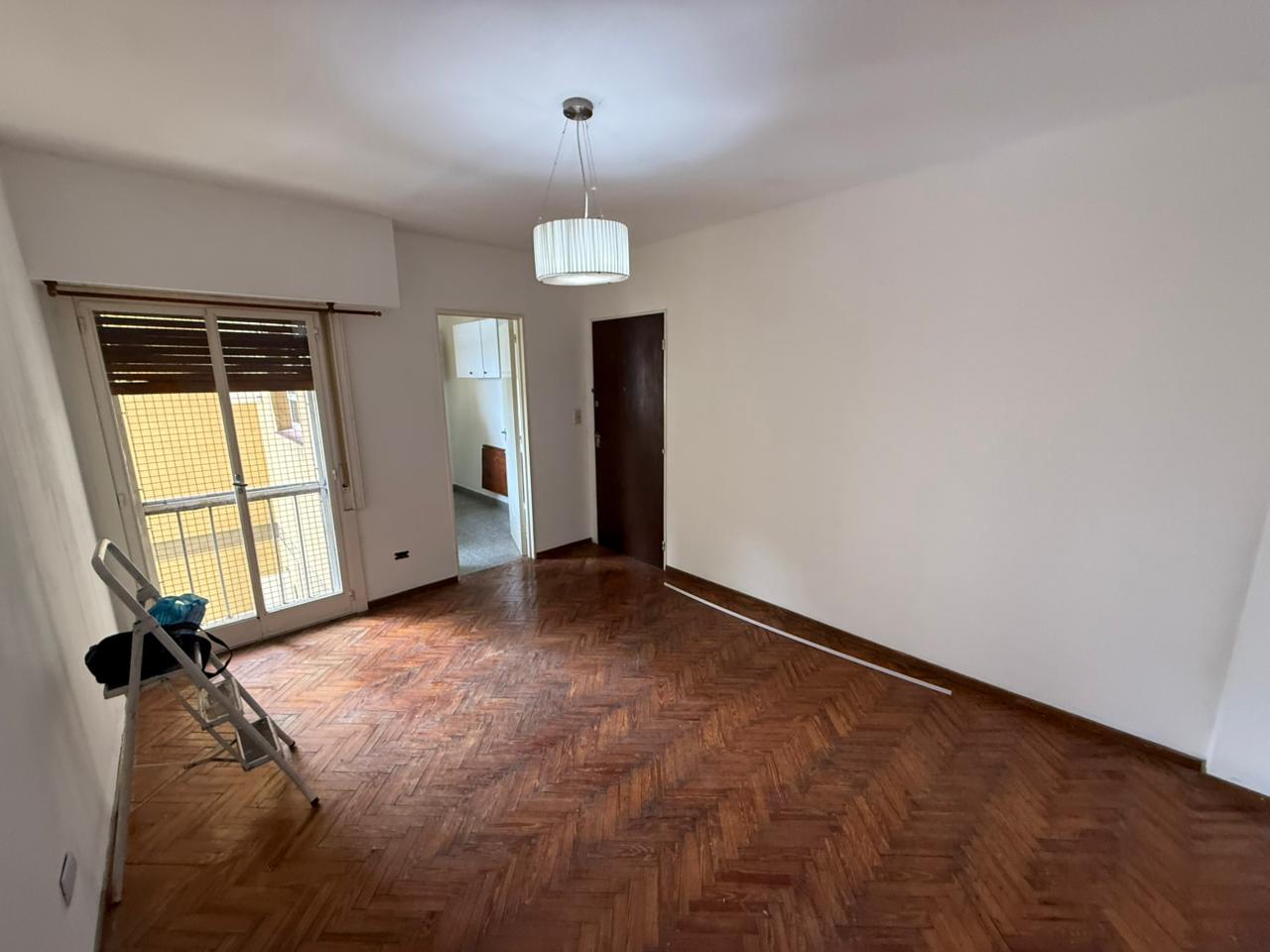 aparopropiedades - Departamento de 2 ambientes en el centro de Quilmes 