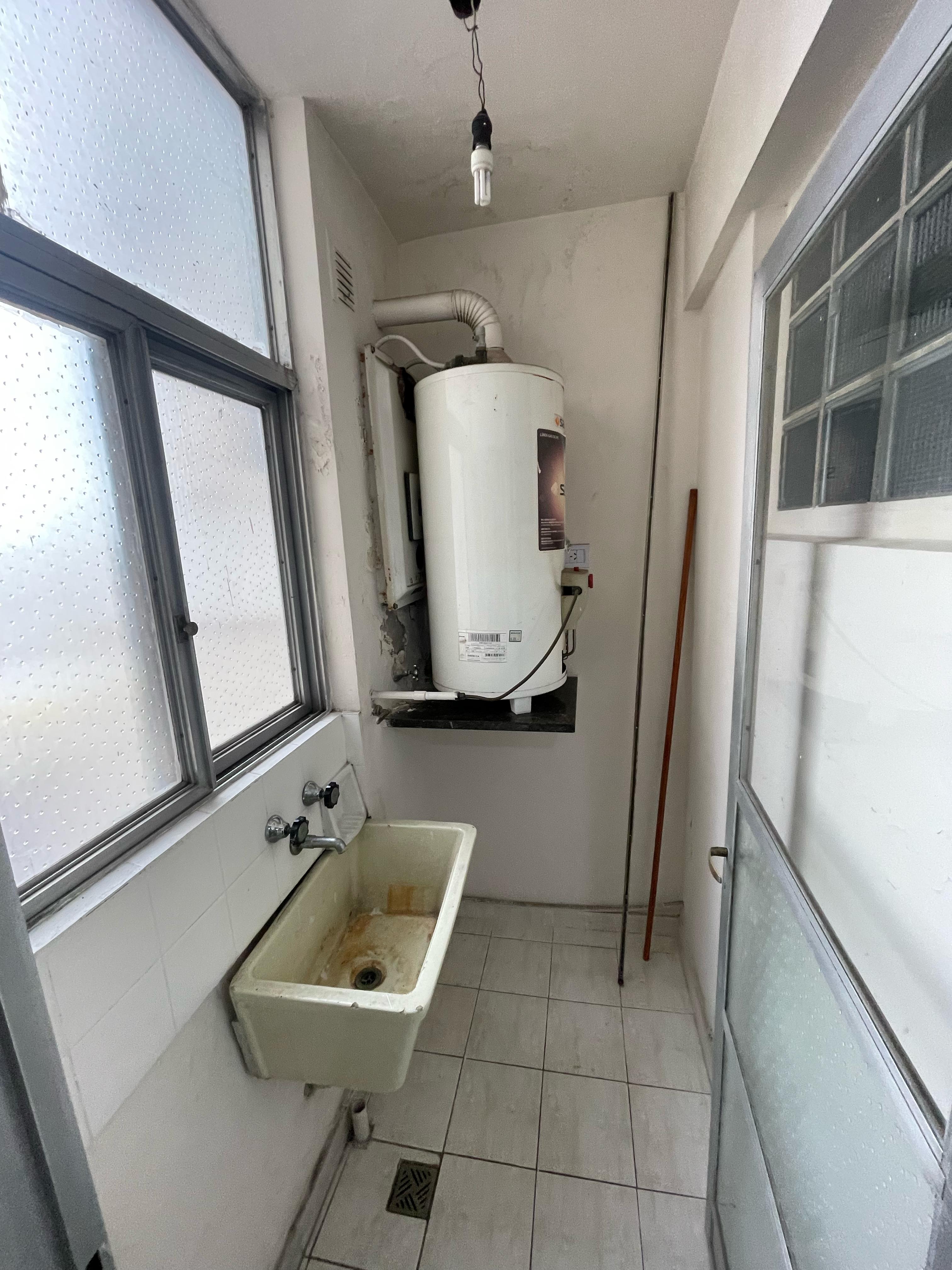 aparopropiedades - Departamento de 3 ambientes en Quilmes centro