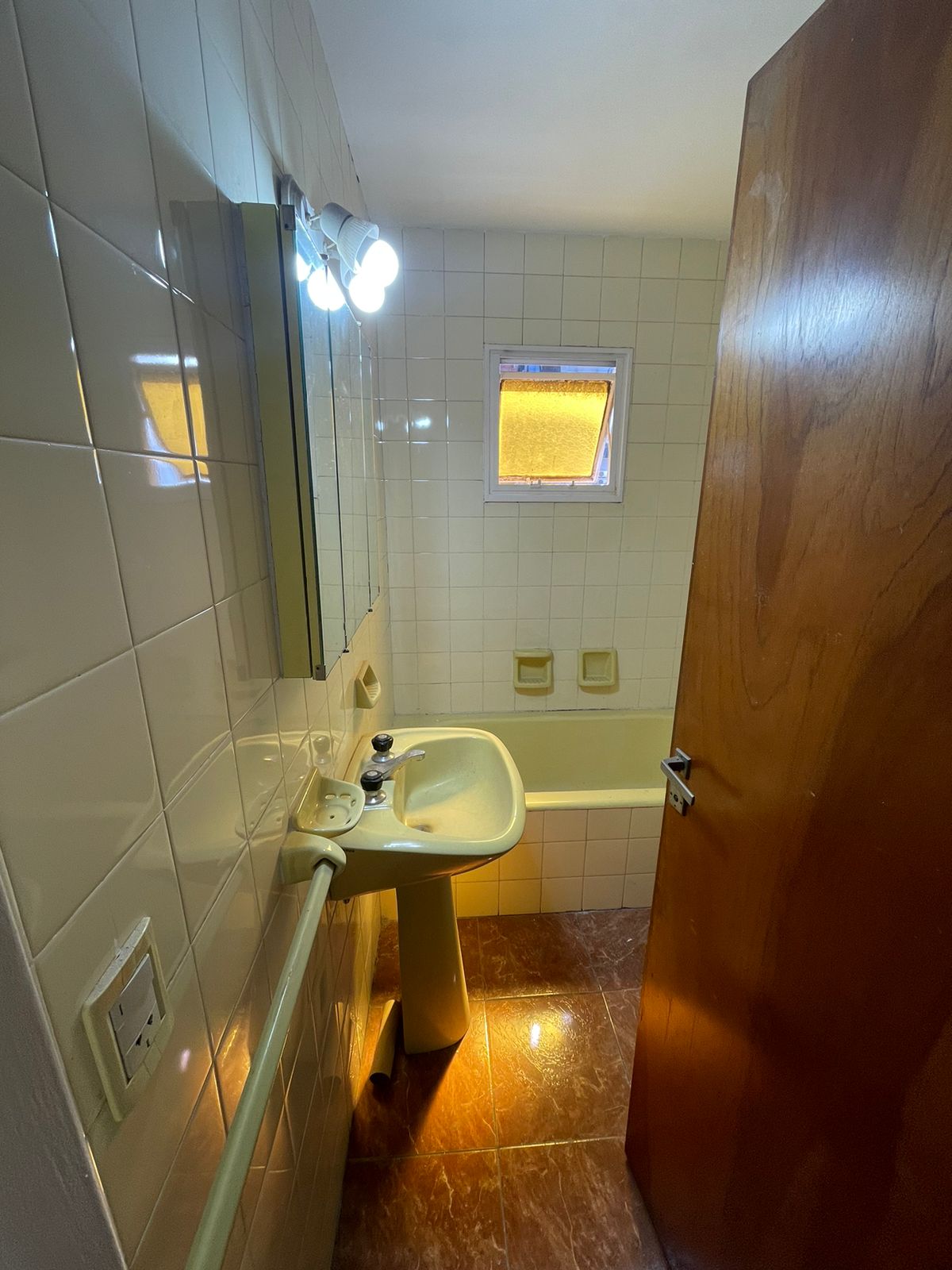 aparopropiedades - Departamento de 2 ambientes en Quilmes centro