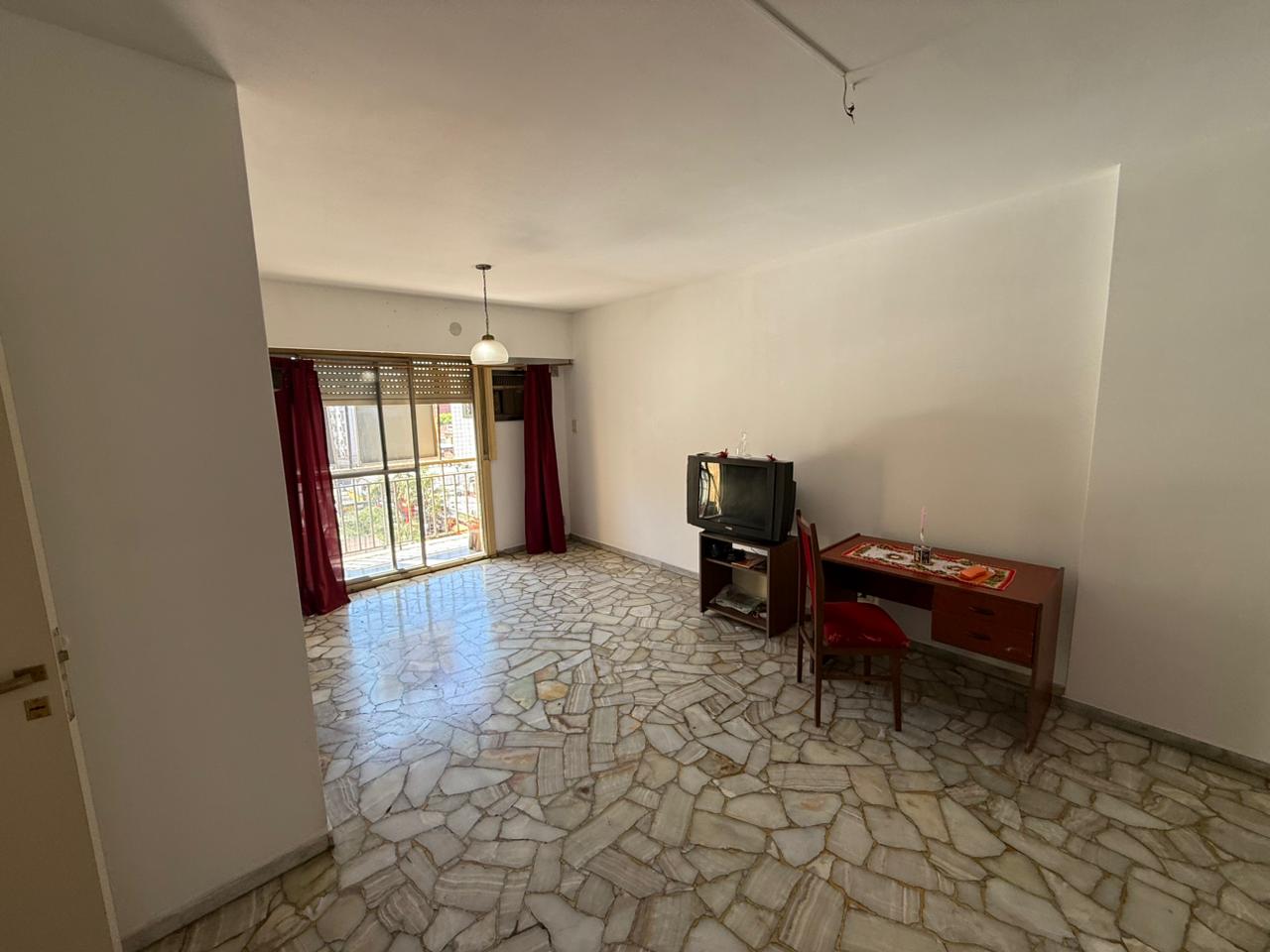 aparopropiedades - Departamento de 3 ambientes en pleno centro de Quilmes