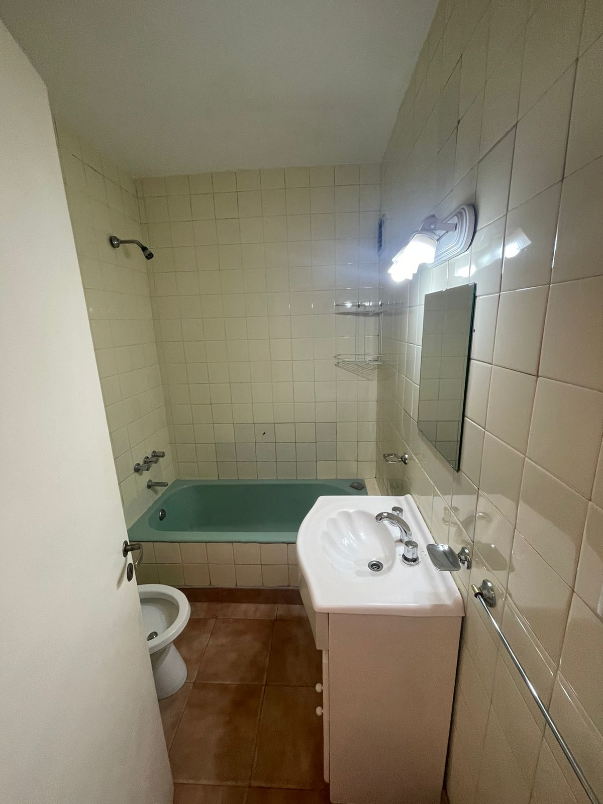 aparopropiedades - Departamento de 2 ambientes en Quilmes centro