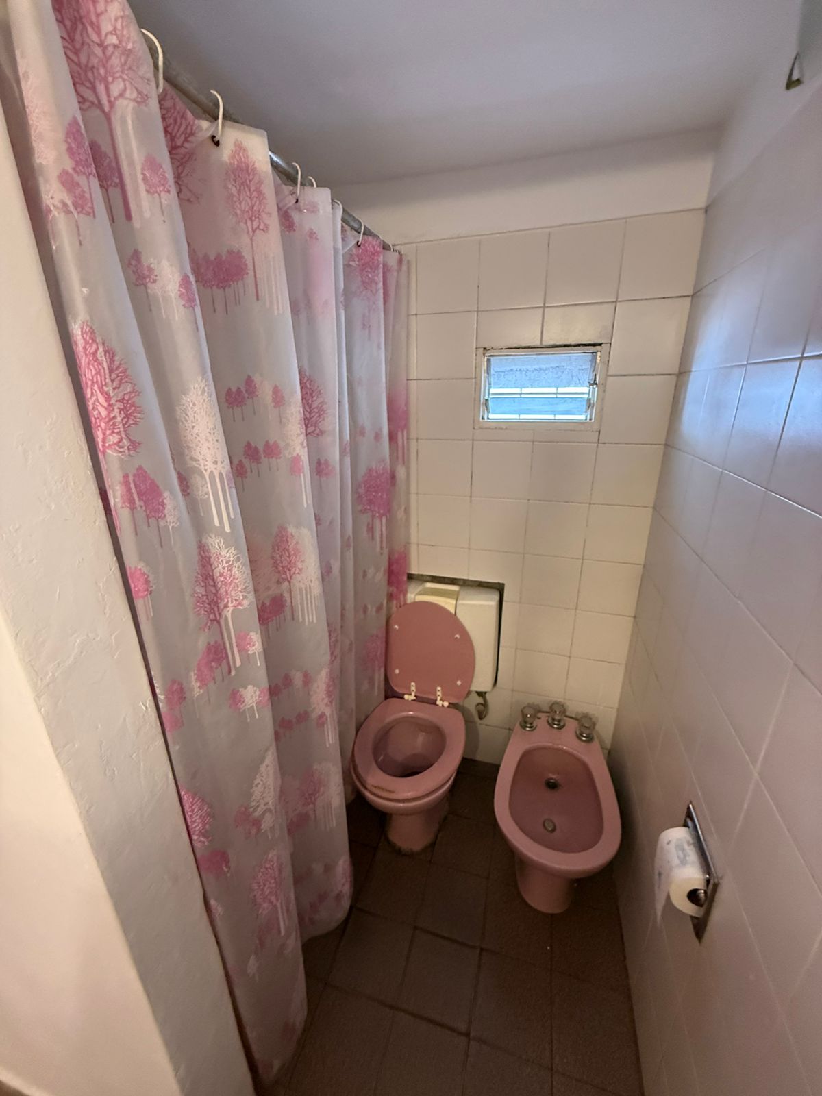 aparopropiedades - Casa en zona Residencial de Quilmes 