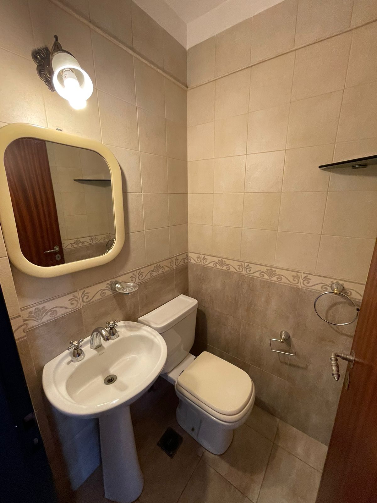 aparopropiedades - Departamento de 3 ambientes en Quilmes centro