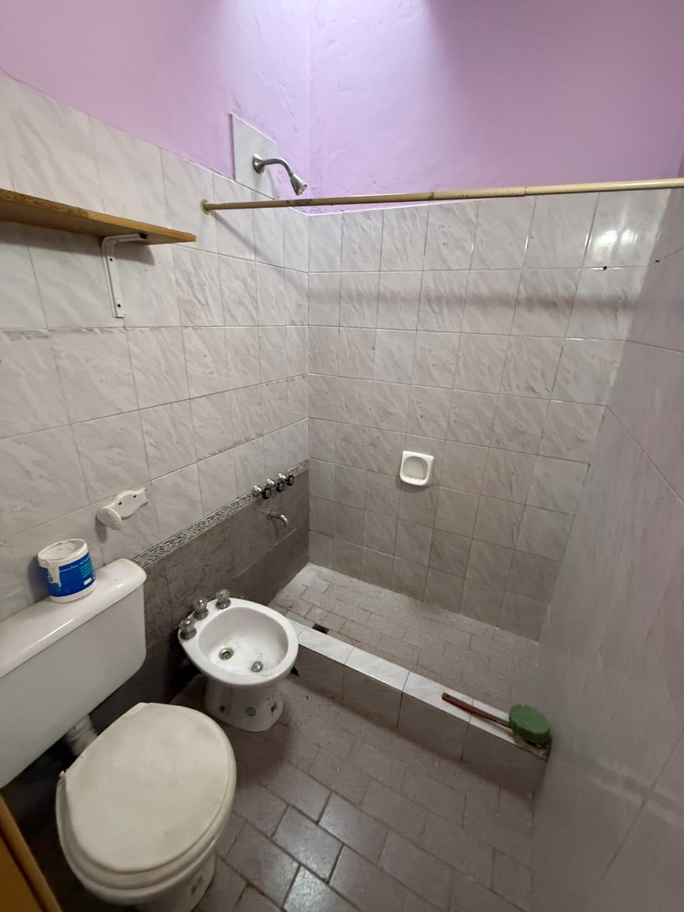 aparopropiedades - Casa en Quilmes oeste en alquiler