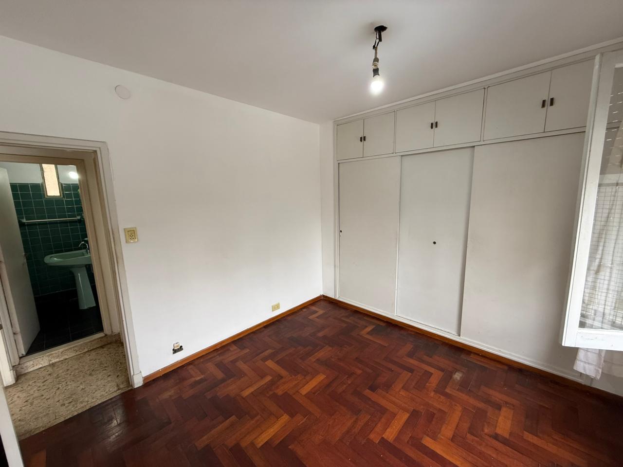 aparopropiedades - Departamento de 3 ambientes en Quilmes centro