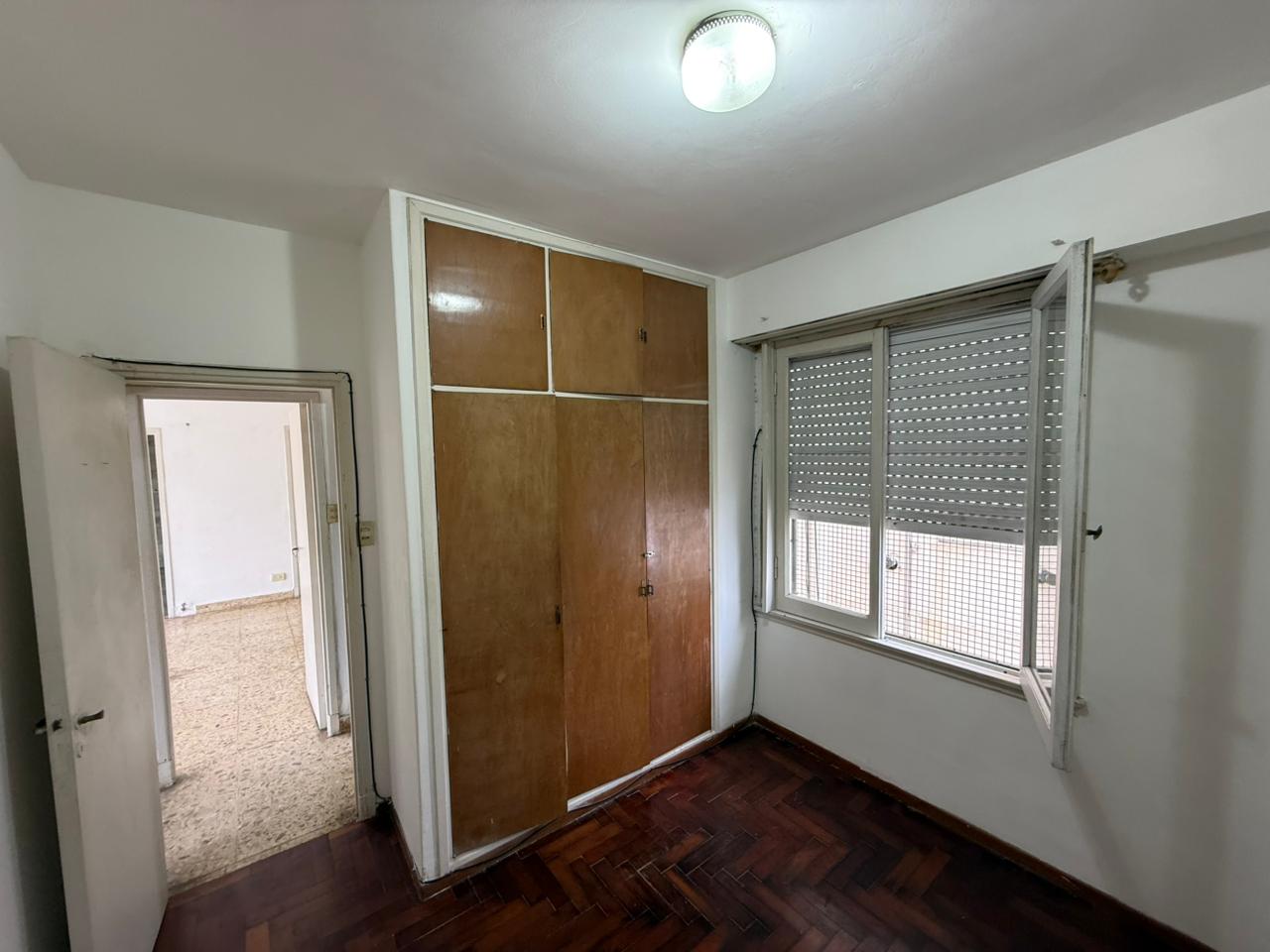 aparopropiedades - Departamento de 3 ambientes en Quilmes centro