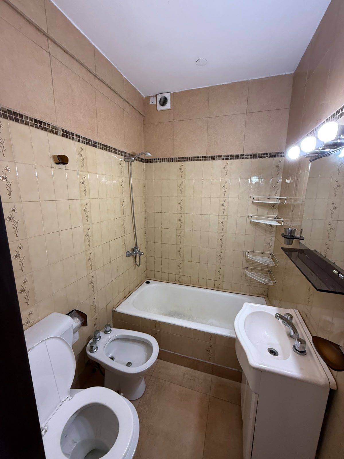 aparopropiedades - Departamento de 2 ambientes en Quilmes centro
