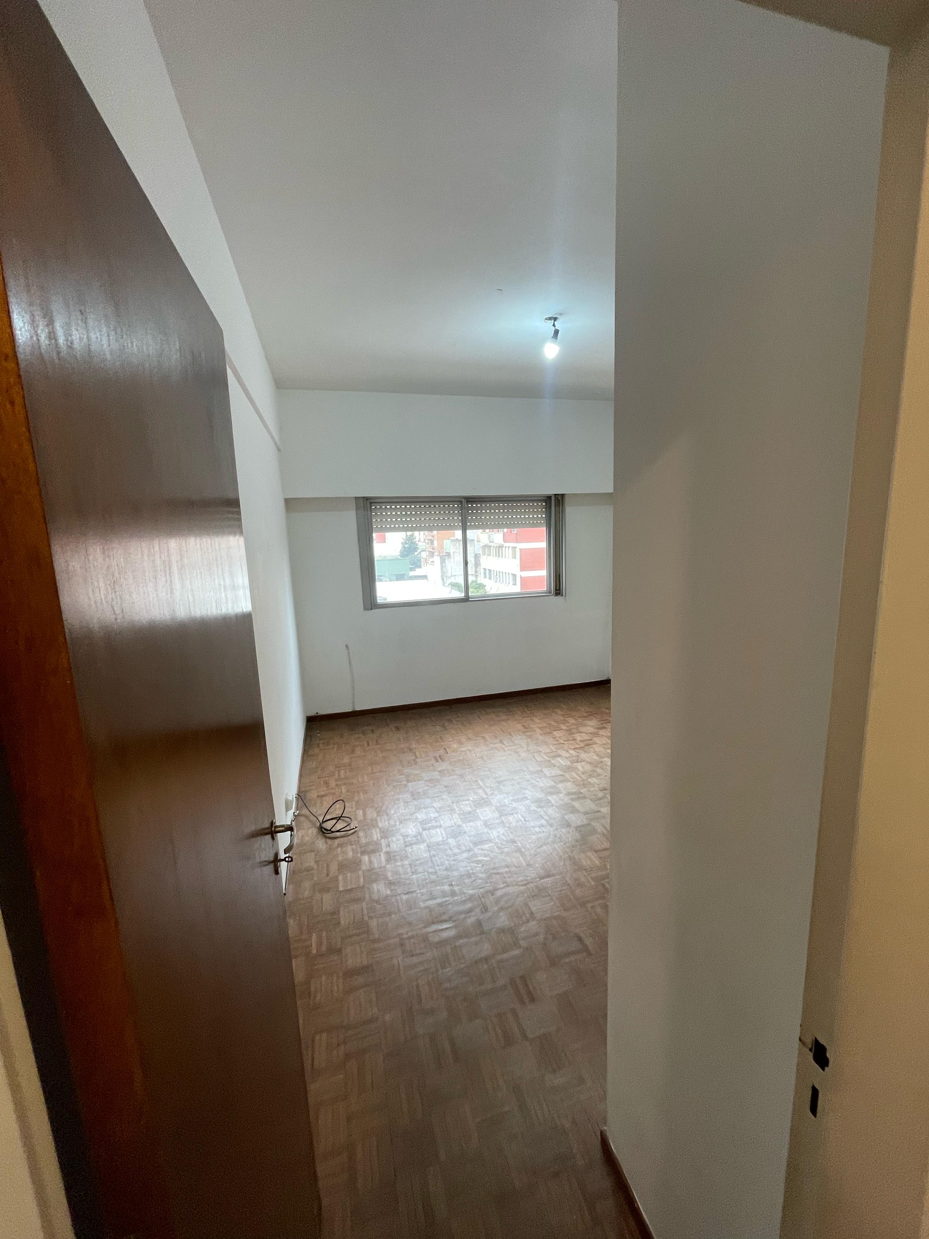 aparopropiedades - Departamento de 3 ambientes en Quilmes centro