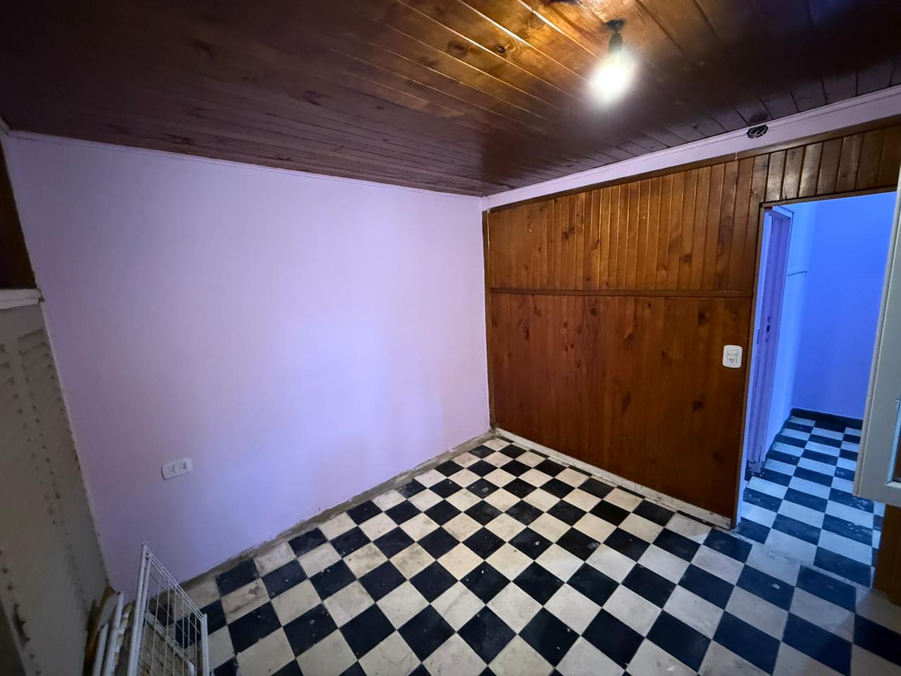 aparopropiedades - Casa en Quilmes oeste en alquiler