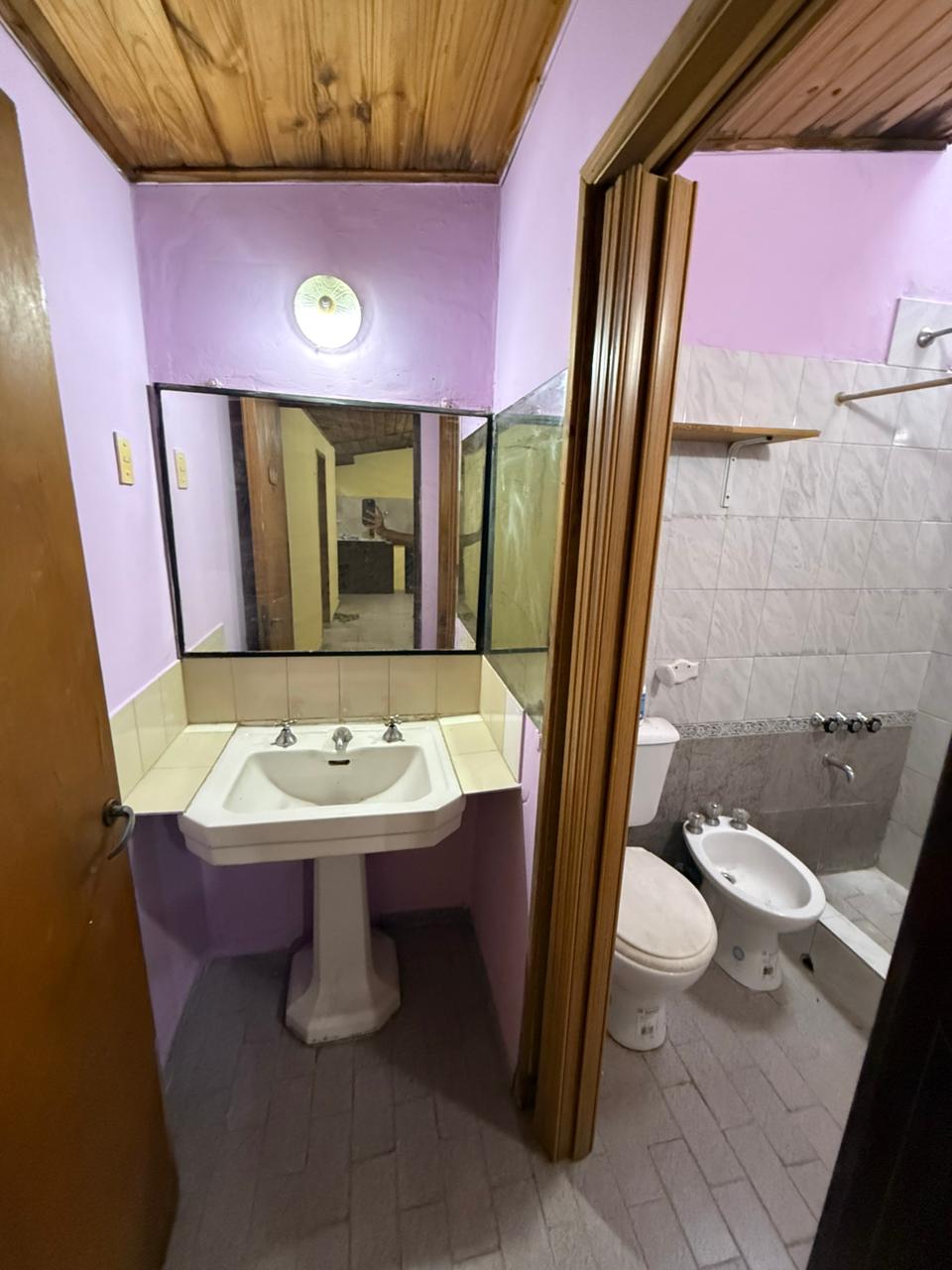 aparopropiedades - Casa en Quilmes oeste en alquiler