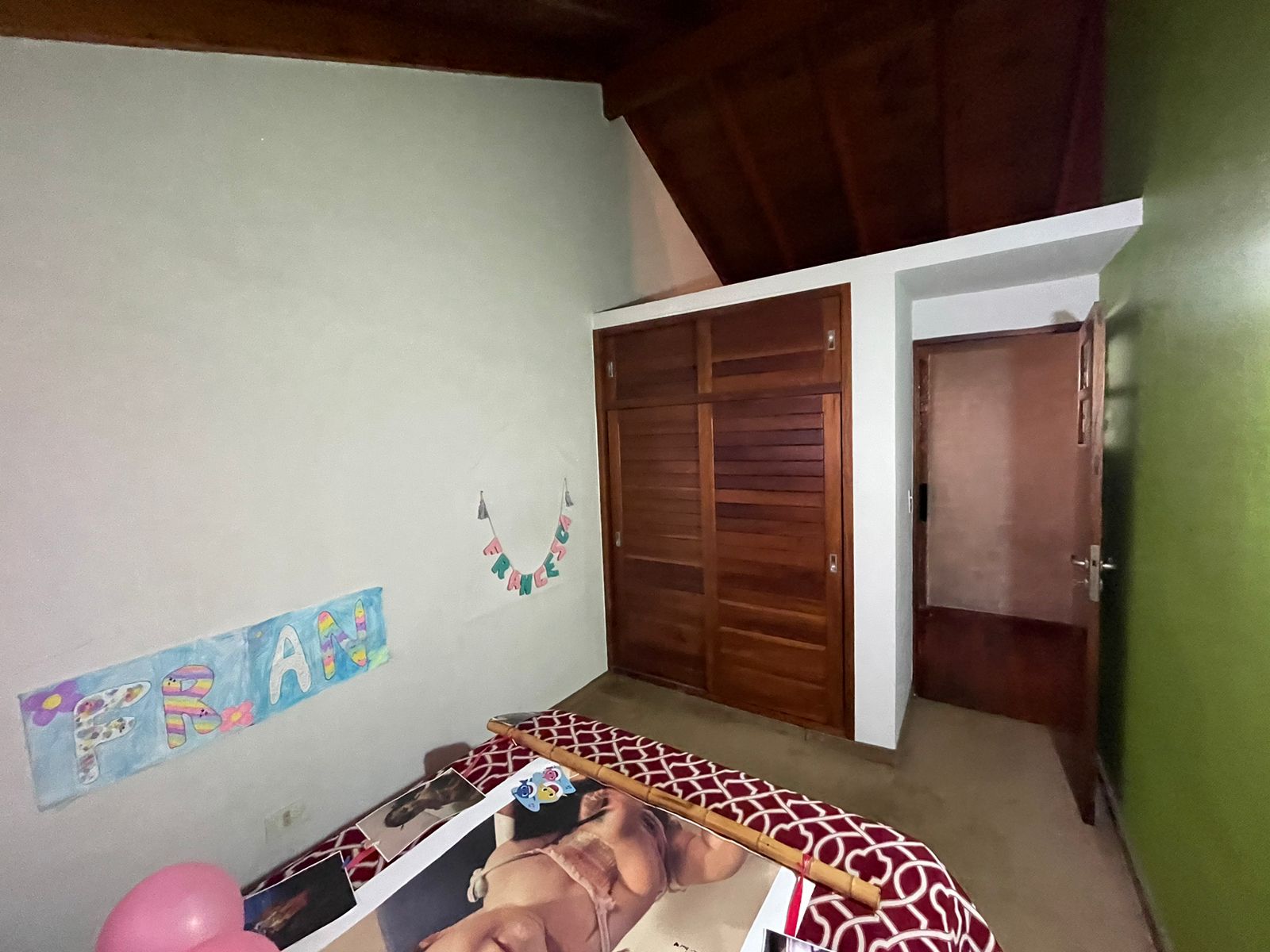 aparopropiedades - Chalet en Quilmes Este 