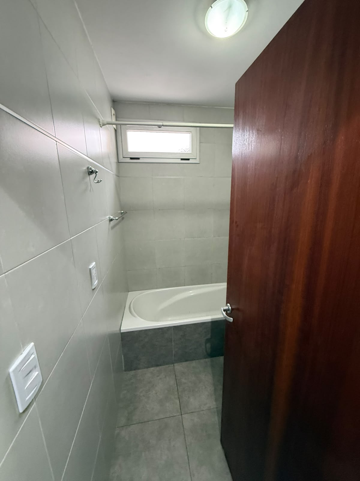aparopropiedades - Departamento de 2 ambientes en Quilmes oeste con cochera