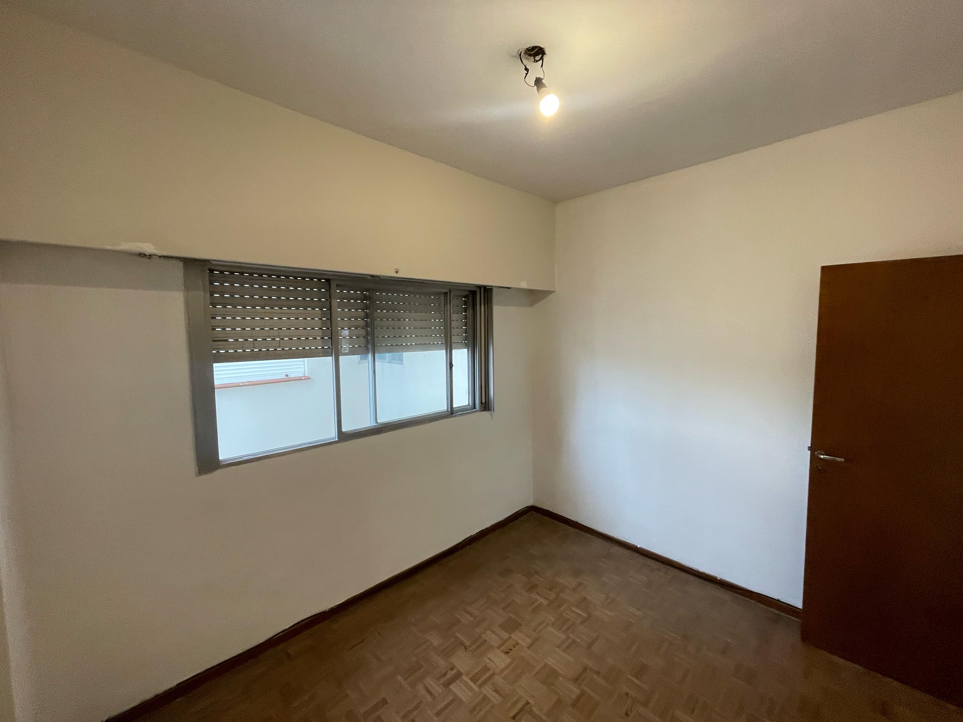 aparopropiedades - Departamento de 3 ambientes en Quilmes centro