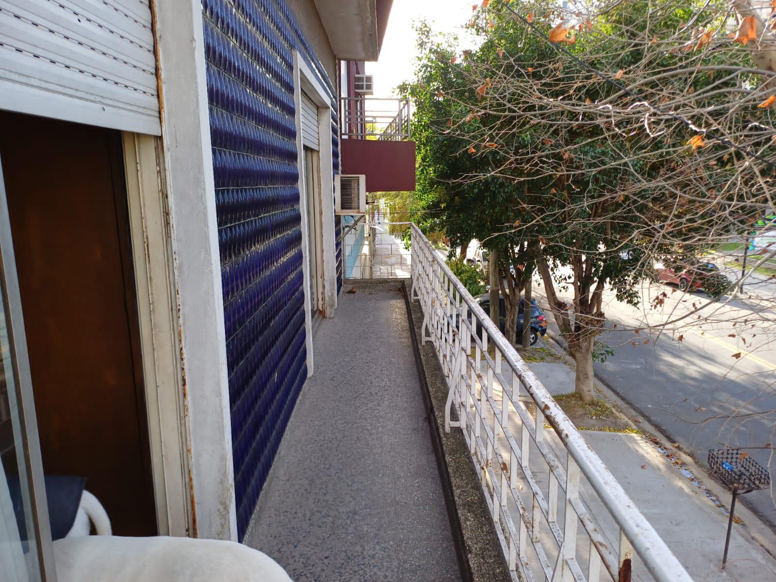 aparopropiedades - Casa en venta 2 PH 