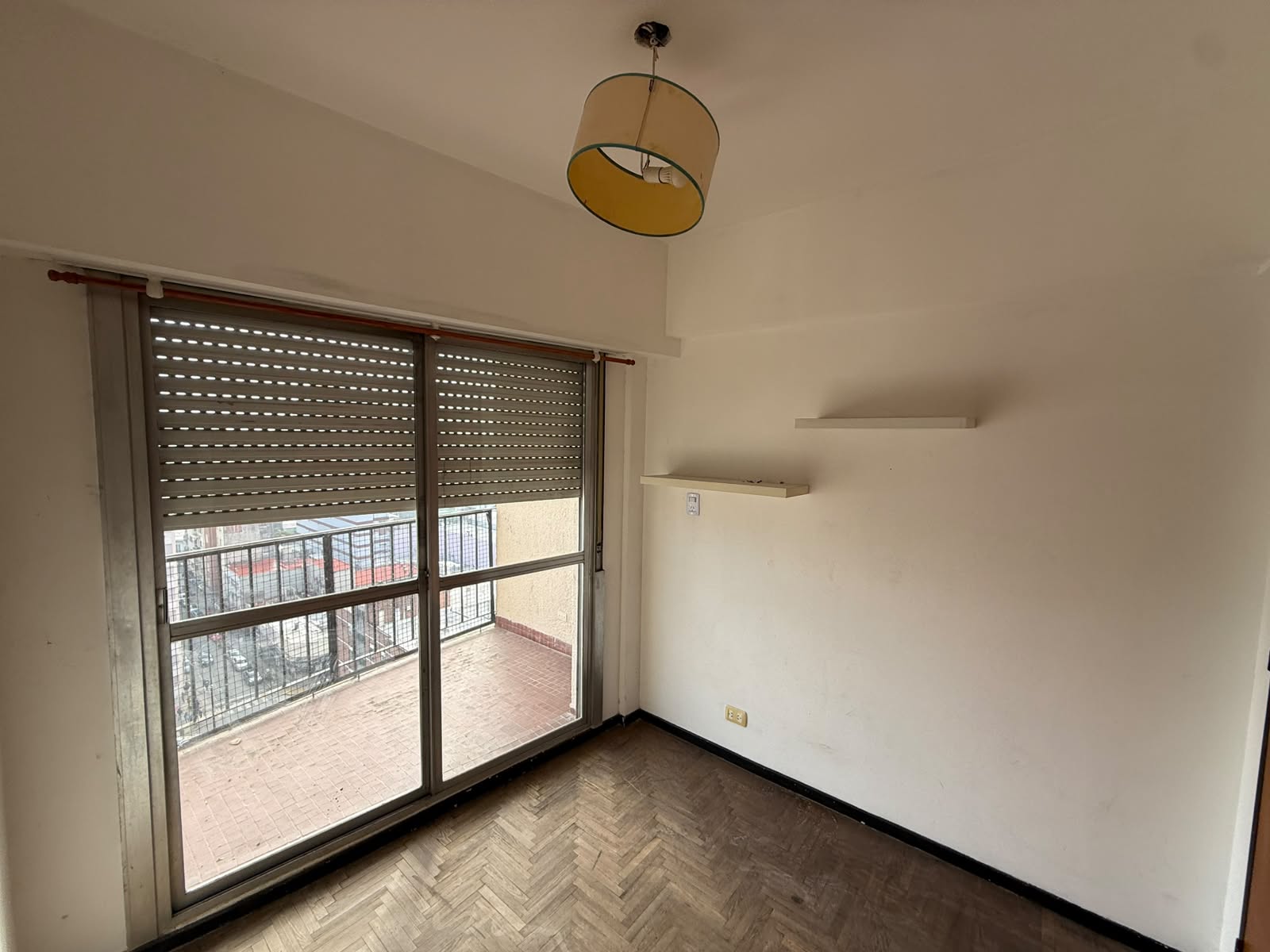 aparopropiedades - Departamento de 3 ambientes en Quilmes centro
