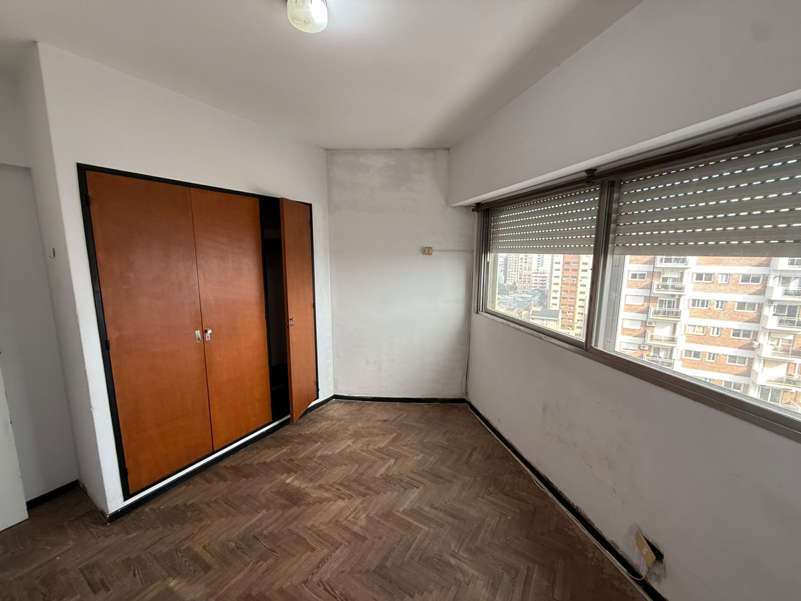 aparopropiedades - Departamento de 3 ambientes en Quilmes centro