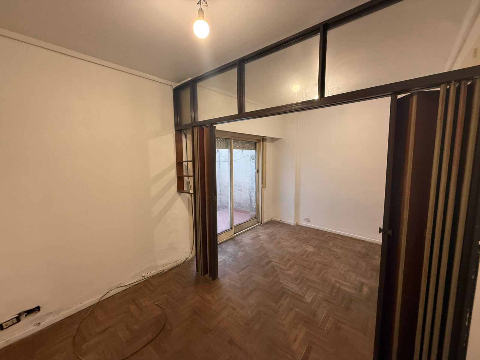 aparopropiedades - Monoambiente a la venta sobre Rivadavia