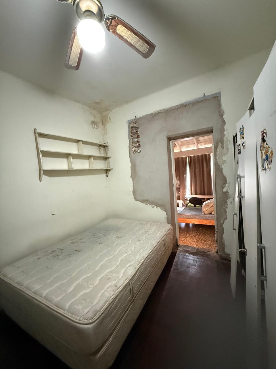 aparopropiedades - Casa en Quilmes Oeste a la venta