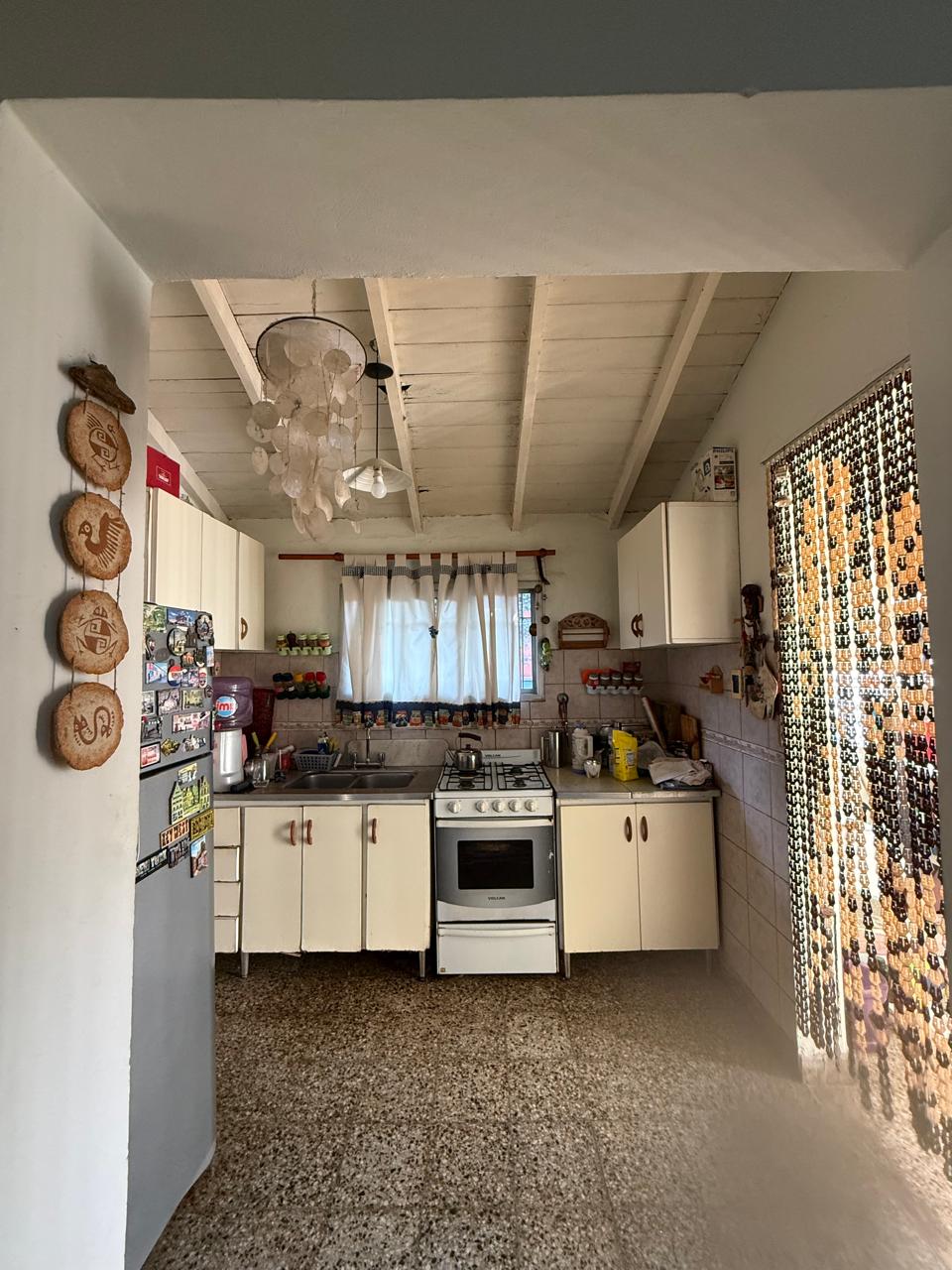 aparopropiedades - Casa en Quilmes Oeste a la venta