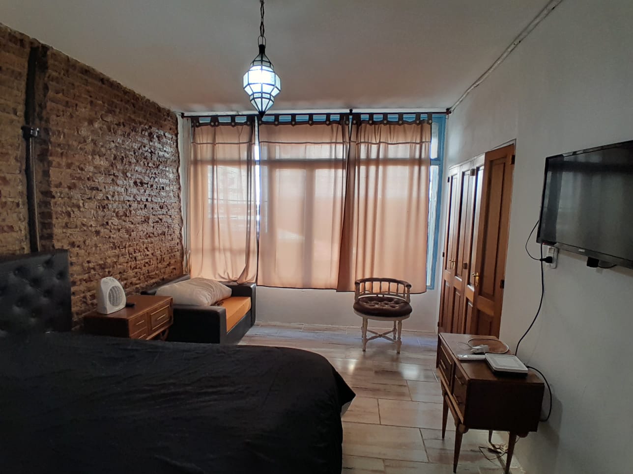 aparopropiedades - Departamento de 2 ambientes sobre la Peatonal Rivadavia