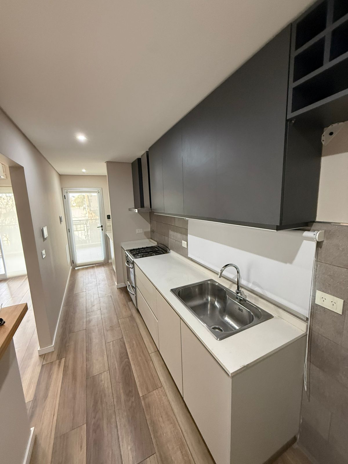 aparopropiedades - Departamento de 2 ambientes con cochera en Klover Plaza