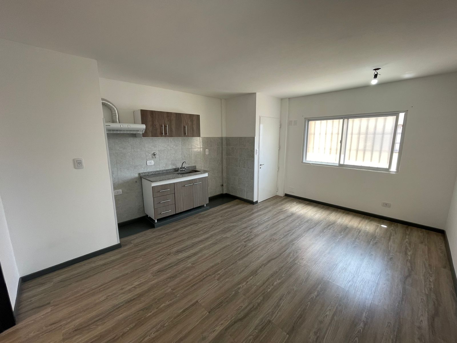 aparopropiedades - Departamento de 2 ambientes en Bernal