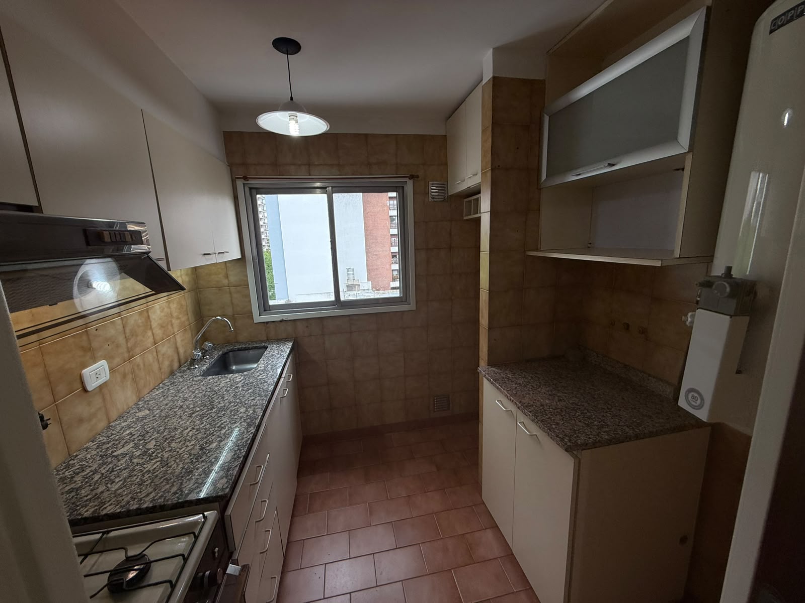 aparopropiedades - Departamento de 2 ambientes con cochera en Quilmes