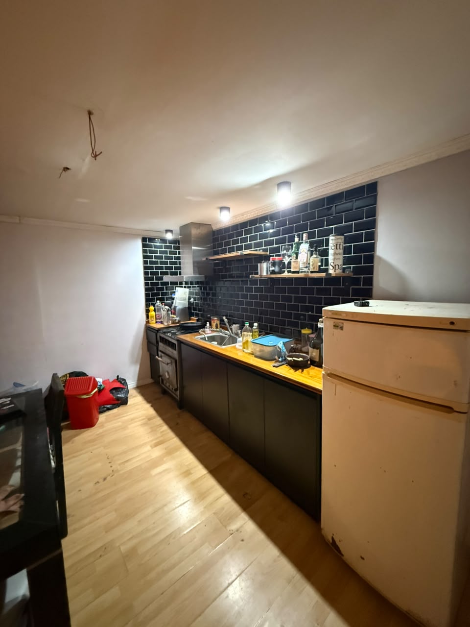 aparopropiedades - Local comercial/Salón en Quilmes centro