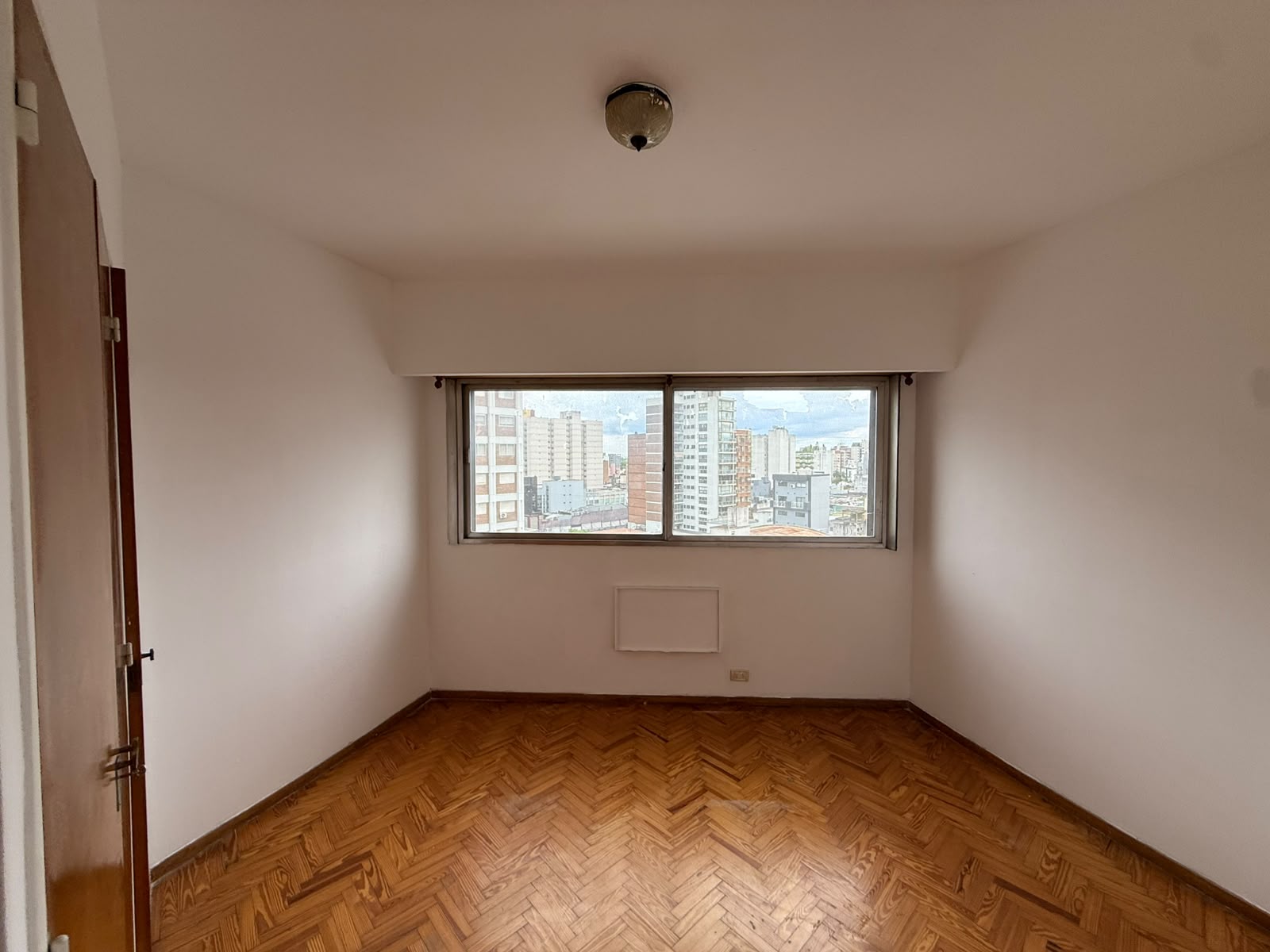 aparopropiedades - Departamento de 3 ambientes en Quilmes centro