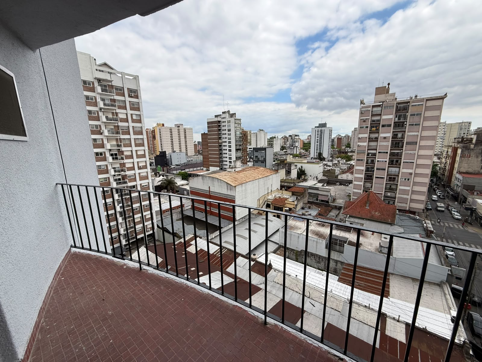 aparopropiedades - Departamento de 3 ambientes en Quilmes centro